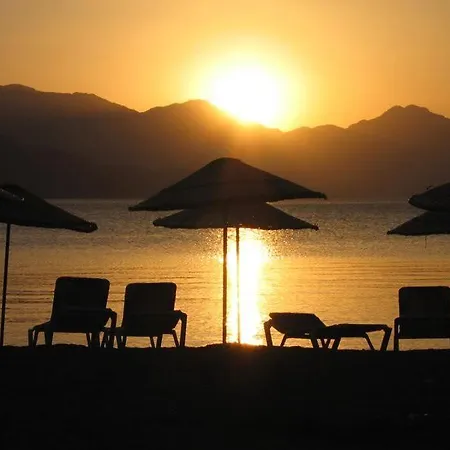 Zeybek Beach Hotel Hotel